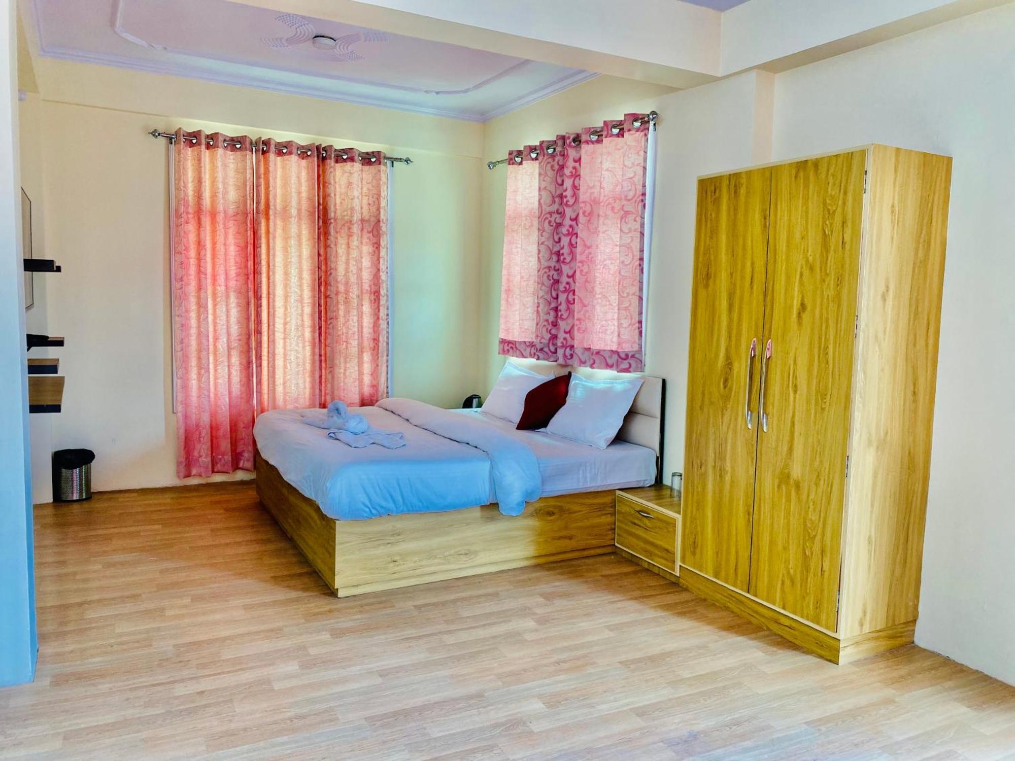 Royal Green Mashobra - Mountain And Valley View Rooms Shimla Dış mekan fotoğraf