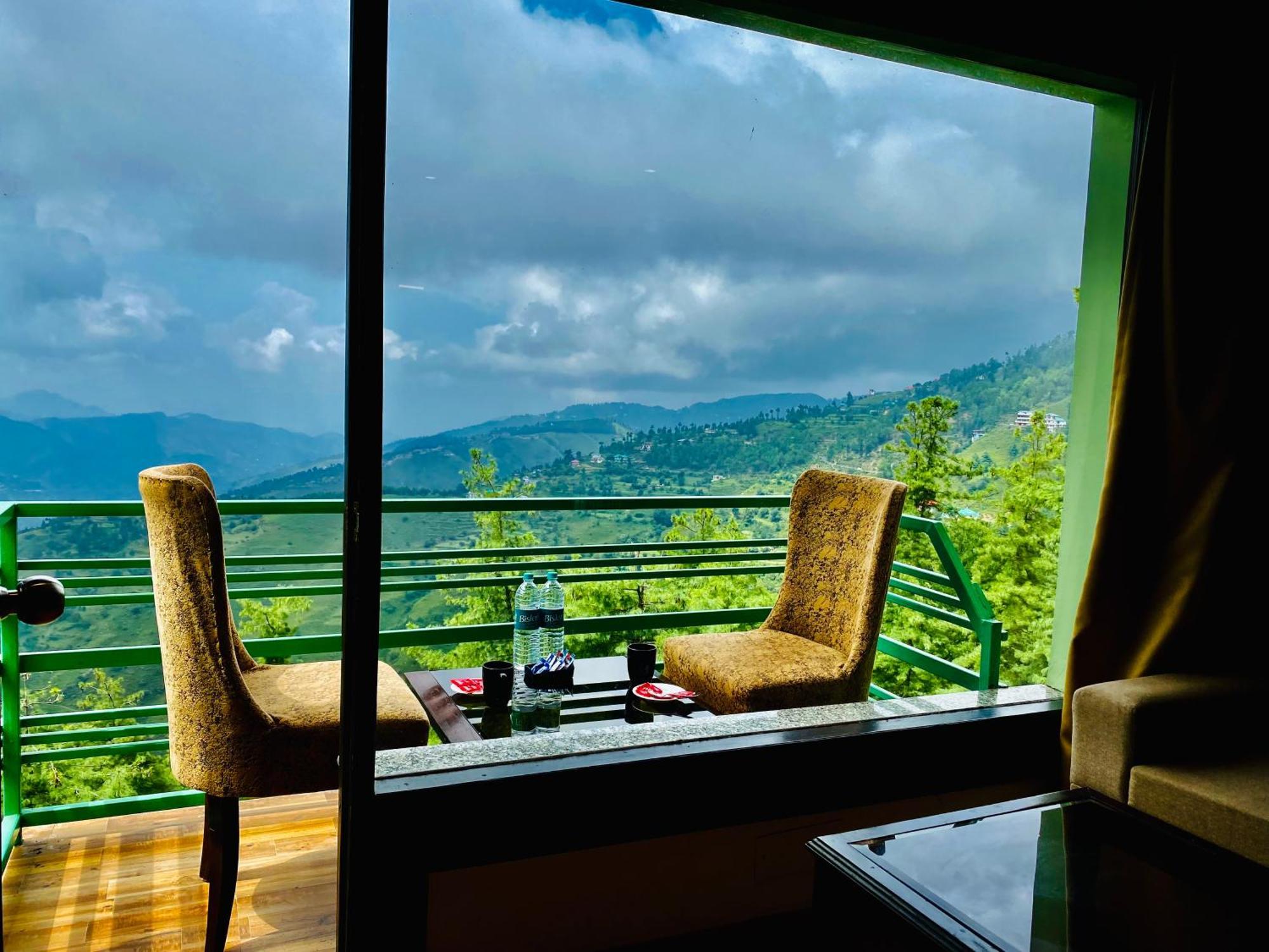 Royal Green Mashobra - Mountain And Valley View Rooms Shimla Dış mekan fotoğraf