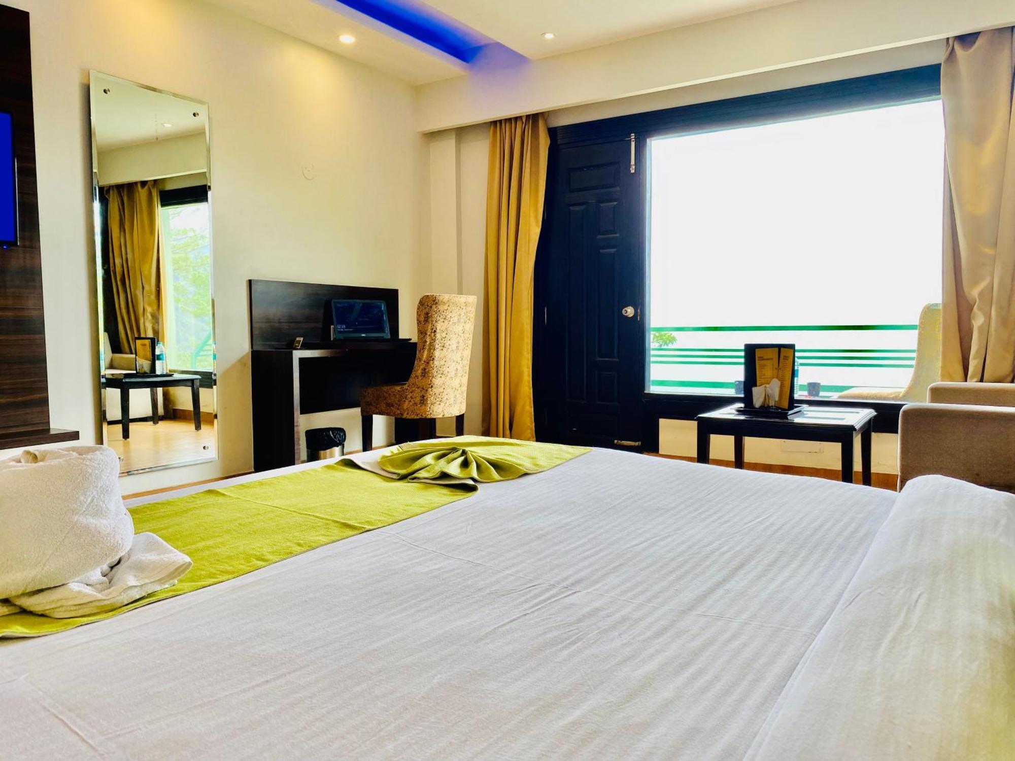 Royal Green Mashobra - Mountain And Valley View Rooms Shimla Dış mekan fotoğraf